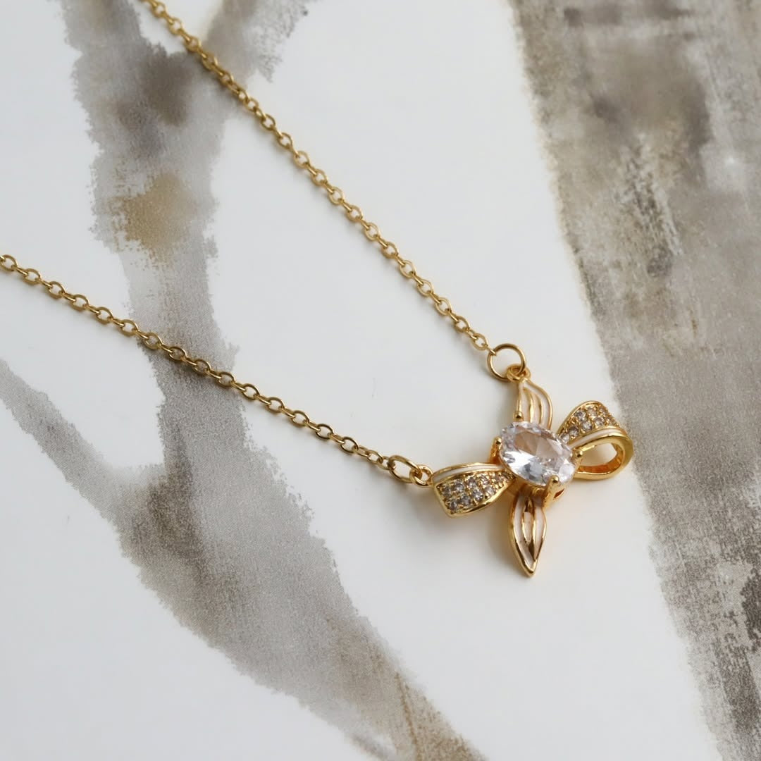 Golden Bow Elegance Necklace – Anti-Tarnish Finish